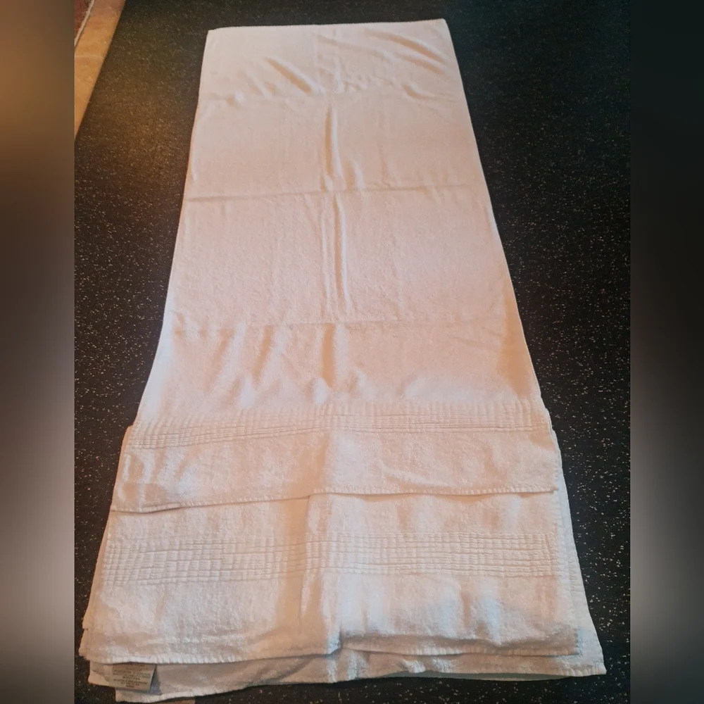 Hand Towels White Turkish Luxury Collection 65% Cotton 35% Modal Like New Set/4